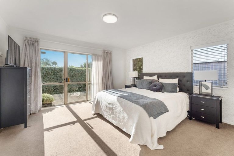 Photo of property in 1 Leigh Place, Paraparaumu Beach, Paraparaumu, 5032