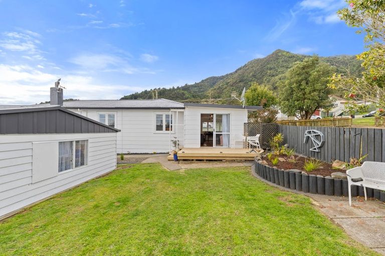 Photo of property in 1 Brick Street, Te Aroha, 3320
