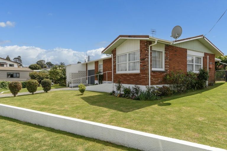 Photo of property in 247a Ngatai Road, Otumoetai, Tauranga, 3110