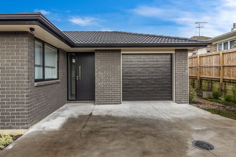 Photo of property in 42 Woolshed Road, Jacks Point, Queenstown, 9371