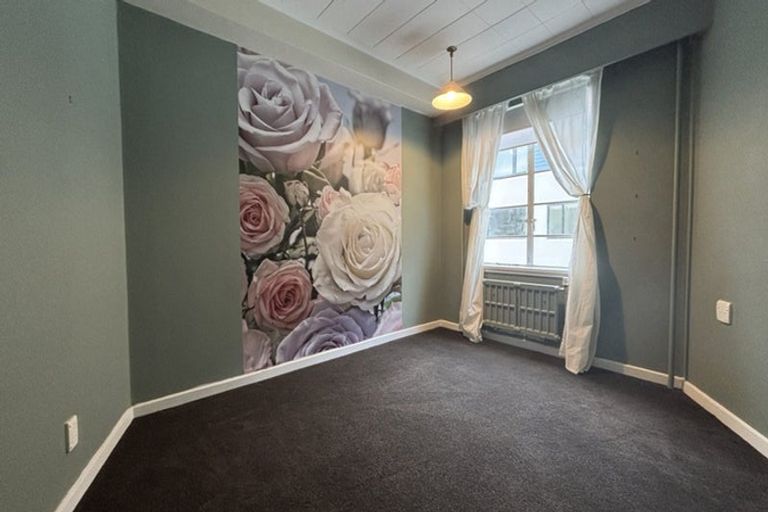 Photo of property in Wharenui Apartments, 274 Oriental Parade, Oriental Bay, Wellington, 6011