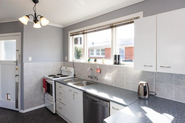 Photo of property in 41 Holdsworth Avenue, Milson, Palmerston North, 4414