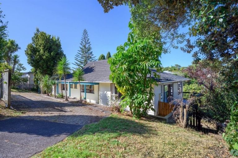 Photo of property in 28 Glamorgan Drive, Torbay, Auckland, 0630