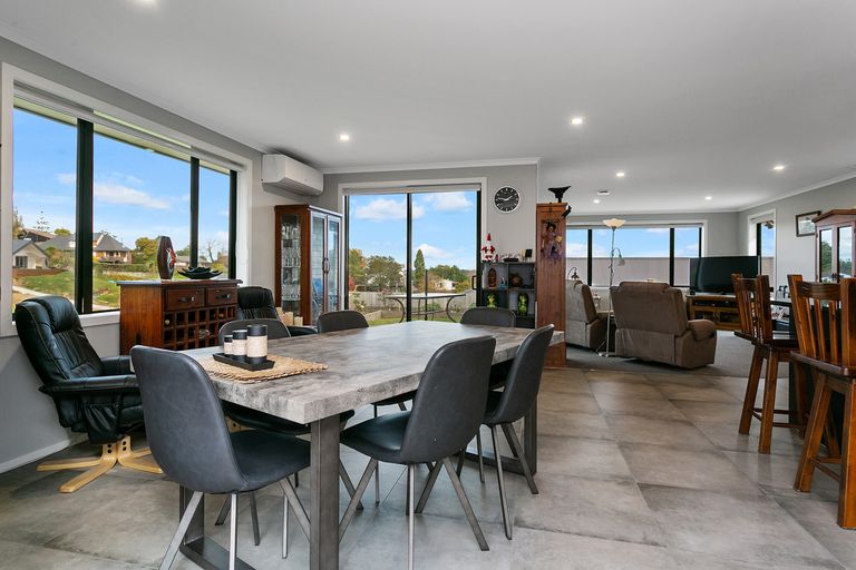 Photo of property in 202 Saint Andrews Way, Te Awamutu, 3800