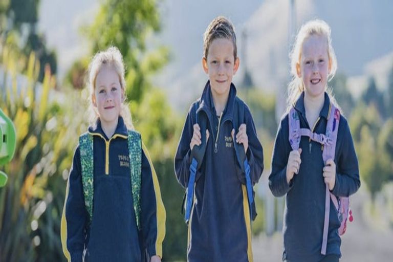 Photo of property in 10 Station Road, Tapanui, 9522