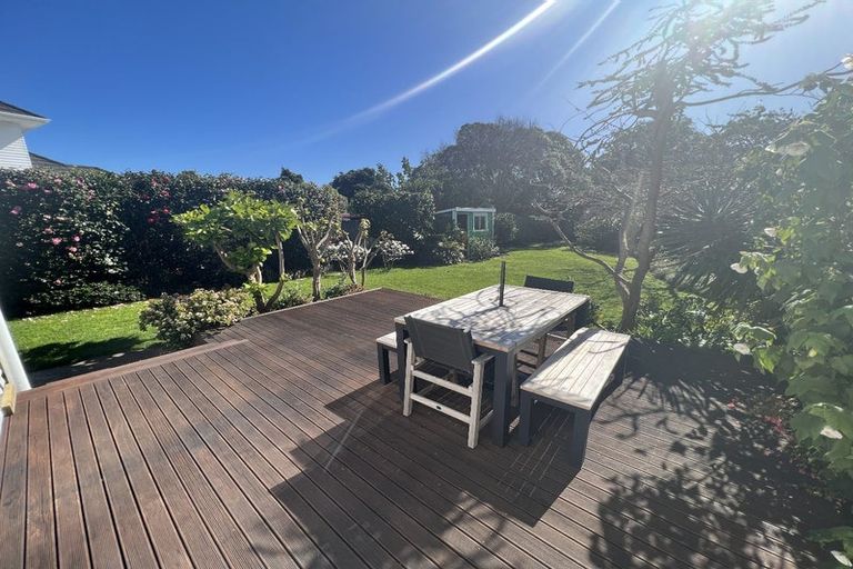 Photo of property in 17 Fife Lane, Miramar, Wellington, 6022