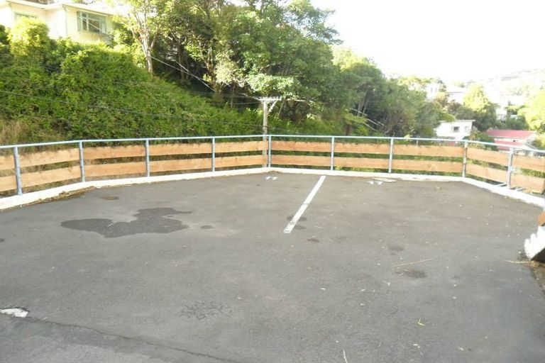 Photo of property in Parkland Flats, 11/51u Adams Terrace, Kelburn, Wellington, 6021