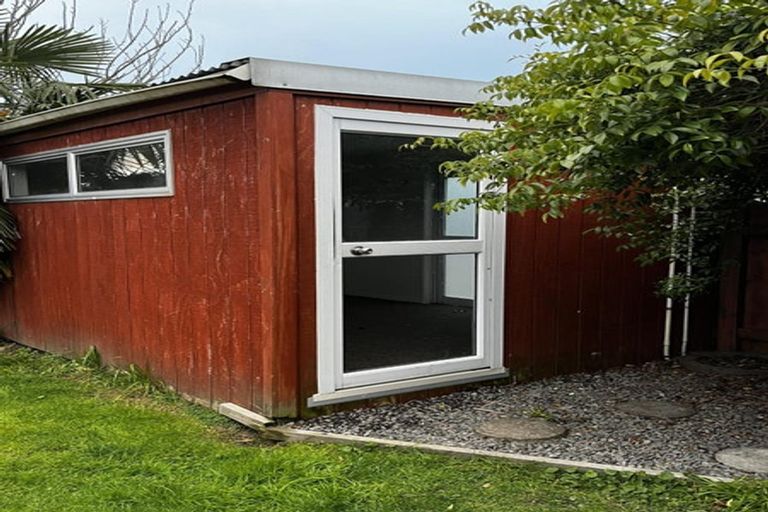 Photo of property in 81 Meeanee Road, Taradale, Napier, 4112