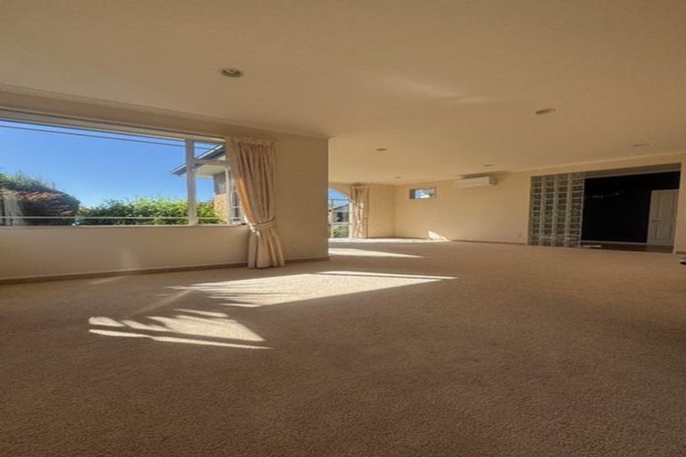 Photo of property in 16 Washington Place, Havelock North, 4130
