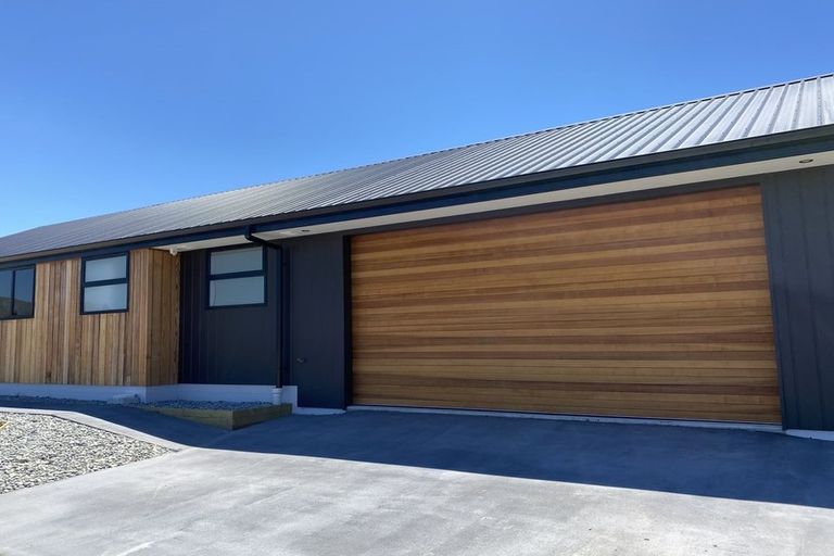 Photo of property in 10 Jack Adamson Drive, Twizel, 7901