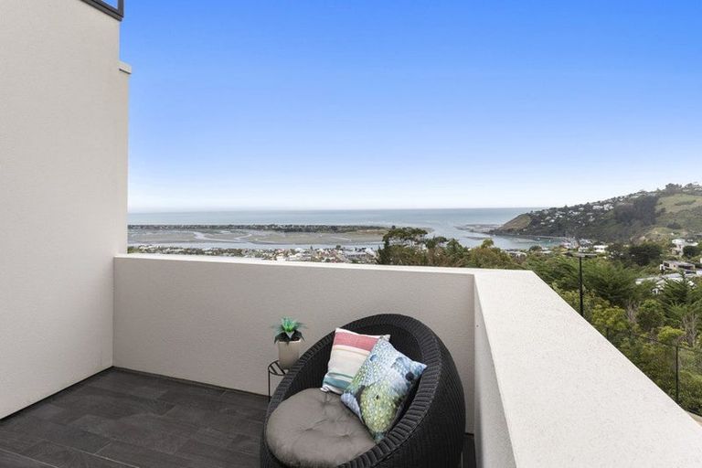 Photo of property in 101 Glenstrae Road, Redcliffs, Christchurch, 8081