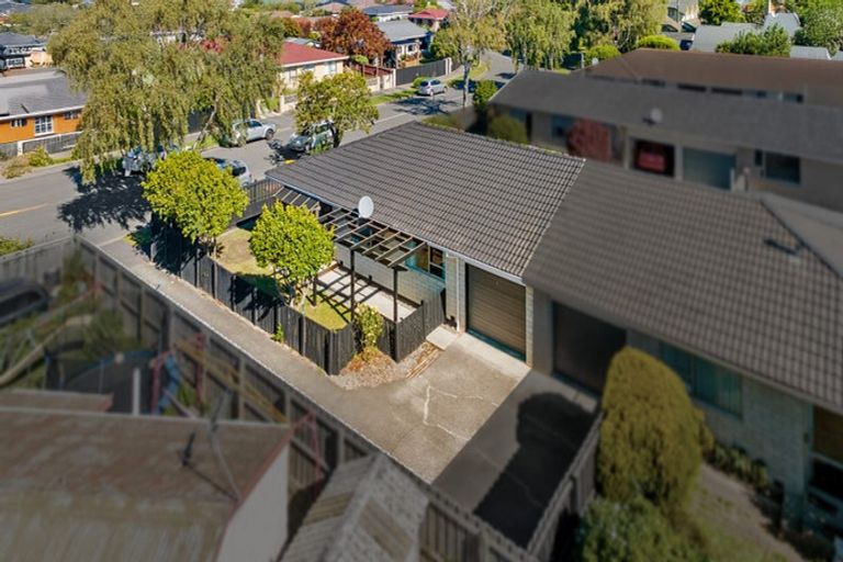 Photo of property in 1/39 Chipping Lane, Redwood, Christchurch, 8051