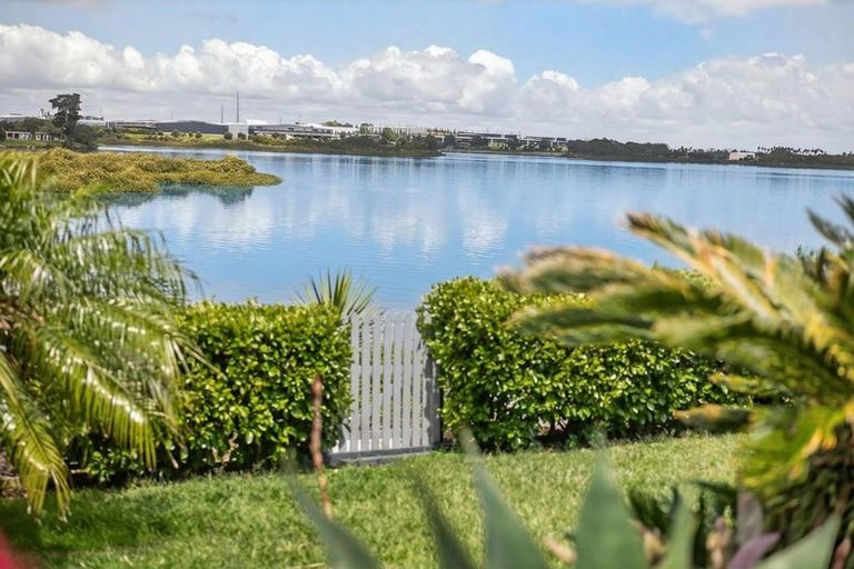 Photo of property in 48 Aurea Avenue, Pakuranga, Auckland, 2010