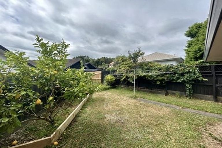 Photo of property in 3/8 Solana Court, Botany Downs, Auckland, 2010