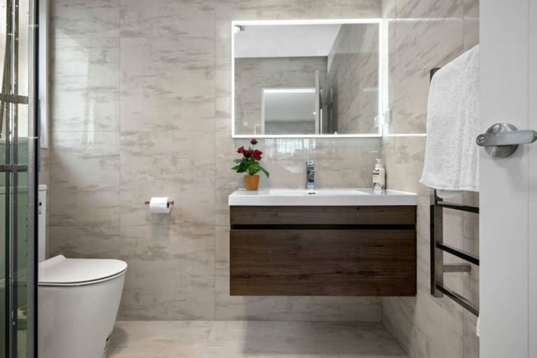 Photo of property in 15 Lisnoble Road, Flat Bush, Auckland, 2019
