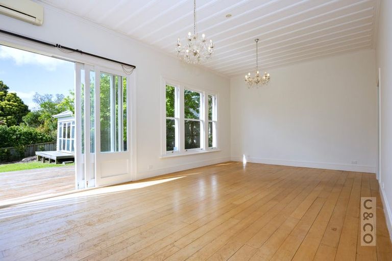 Photo of property in 28 Rata Street, Helensville, 0800