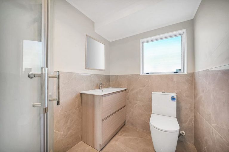 Photo of property in 3a James Road, Manurewa, Auckland, 2102