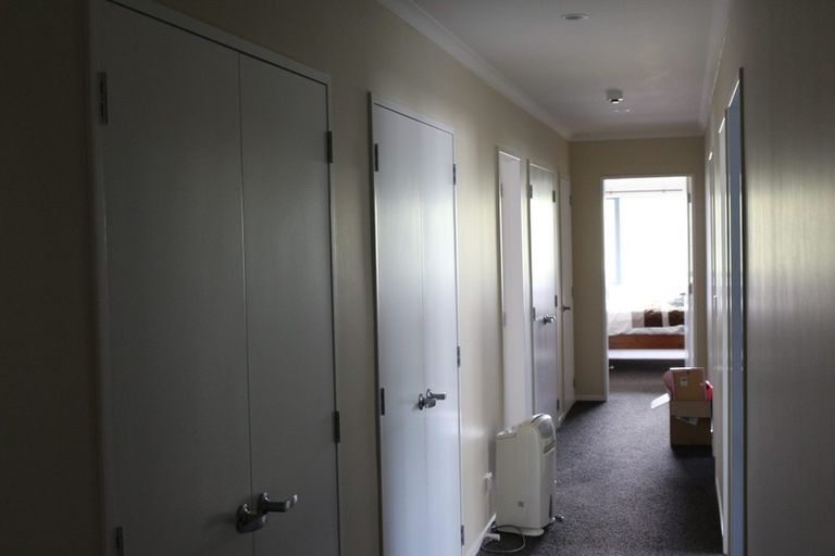 Photo of property in 10 Bickerton Rise, Churton Park, Wellington, 6037