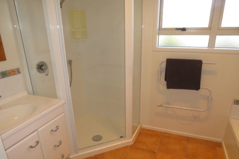 Photo of property in 3 Mayfair Close, Whitianga, 3510