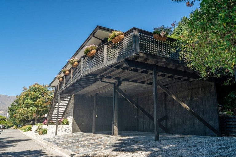 Photo of property in 54 Huff Street, Queenstown, 9300