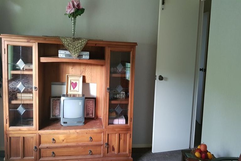 Photo of property in 5 Glendawn Place, Bayview, Auckland, 0629