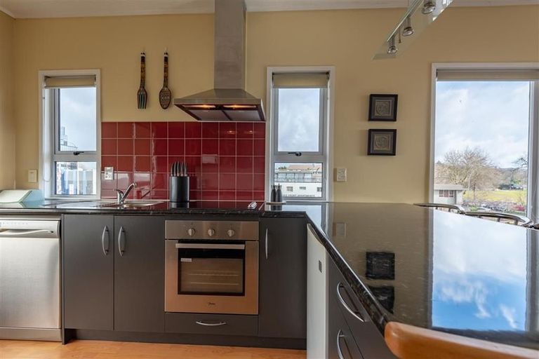 Photo of property in Lago Apartments, 1102unit Fenton Street, Rotorua, 3010
