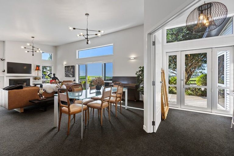 Photo of property in 418 Kaipikari Road, Urenui, 4375