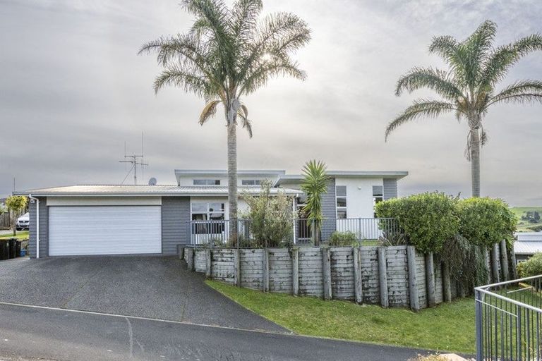 Photo of property in 48 Buxton Place, Ohauiti, Tauranga, 3112