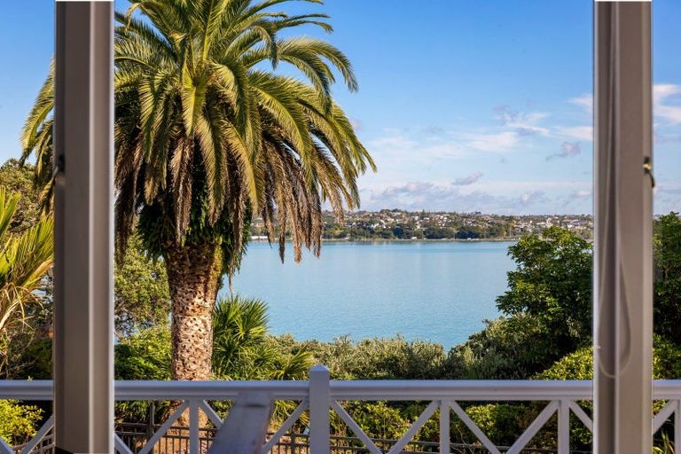 Photo of property in 7 Beresford Street, Bayswater, Auckland, 0622
