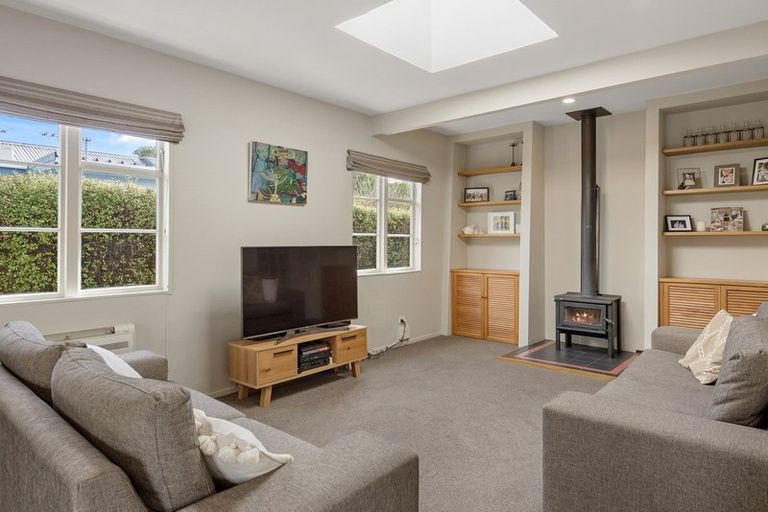 Photo of property in 16 Riverview Street, Beckenham, Christchurch, 8023
