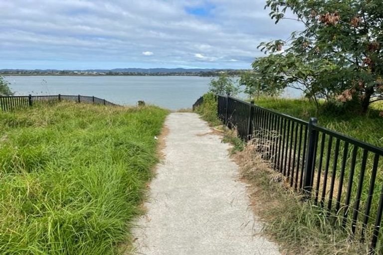 Photo of property in 103 Limestone Drive, Hobsonville, Auckland, 0616