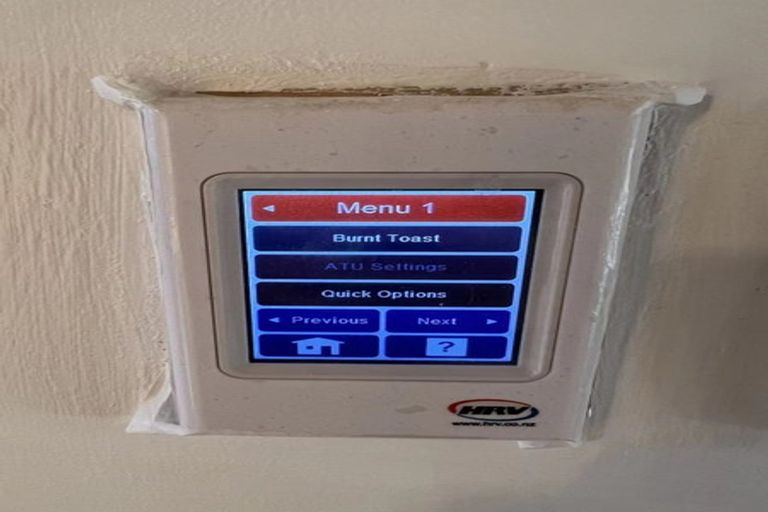 Photo of property in 18 James Street, Mangere East, Auckland, 2024