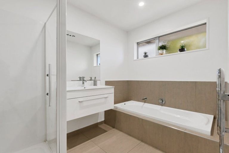 Photo of property in 6 Duggan Close, Rolleston, 7614