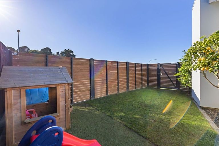 Photo of property in 40 Freedom Drive, Kelvin Grove, Palmerston North, 4414