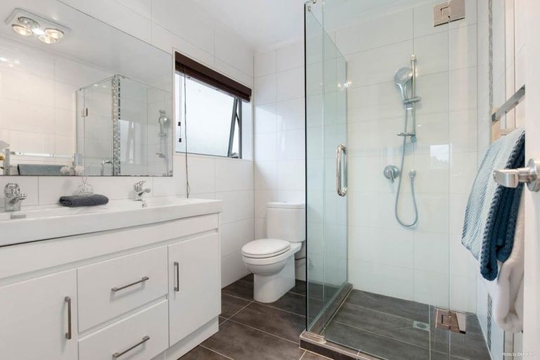 Photo of property in 10 Coolaghy Drive, Flat Bush, Auckland, 2019