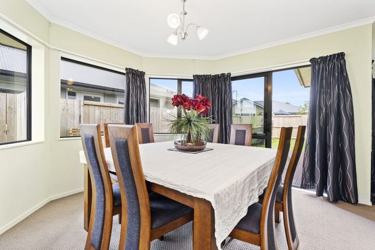 Photo of property in 22a Madison Street, Cambridge, 3434