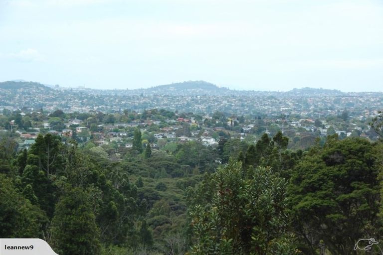 Photo of property in 8 Park Road, Titirangi, Auckland, 0604