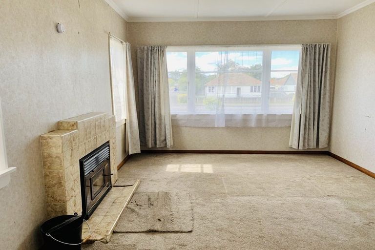 Photo of property in 351 High Street, Dannevirke, 4930