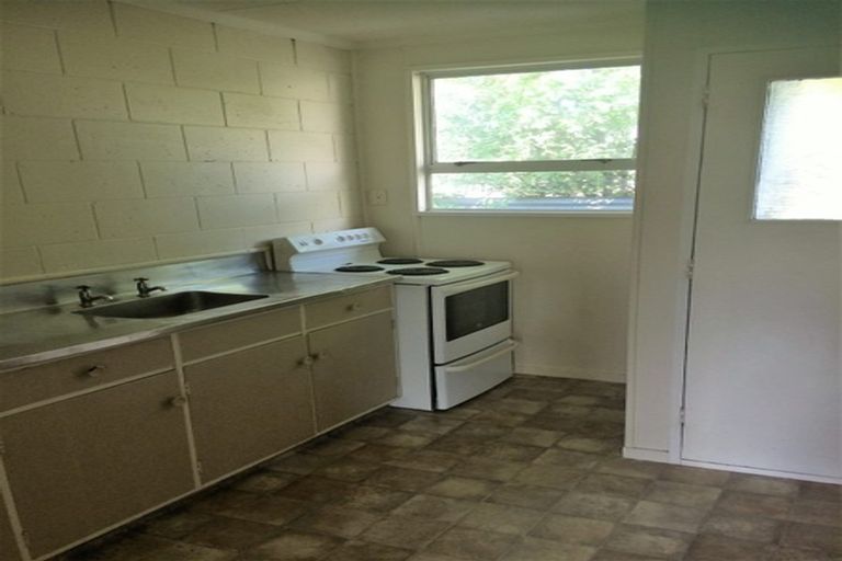 Photo of property in 83 Chelwood Street, Takaro, Palmerston North, 4412