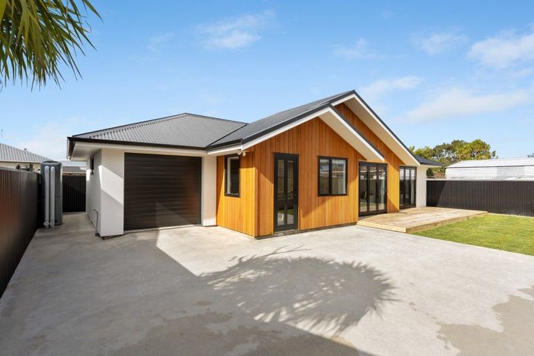 Photo of property in 40a Raglan Avenue, Cloverlea, Palmerston North, 4412