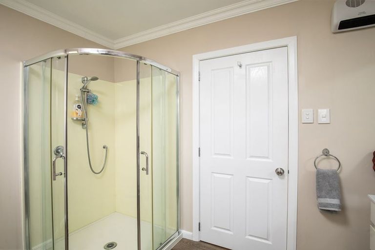Photo of property in 107 Branxholm Street, Roxburgh, 9500