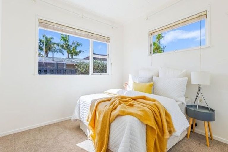 Photo of property in 30 County Road, Torbay, Auckland, 0630