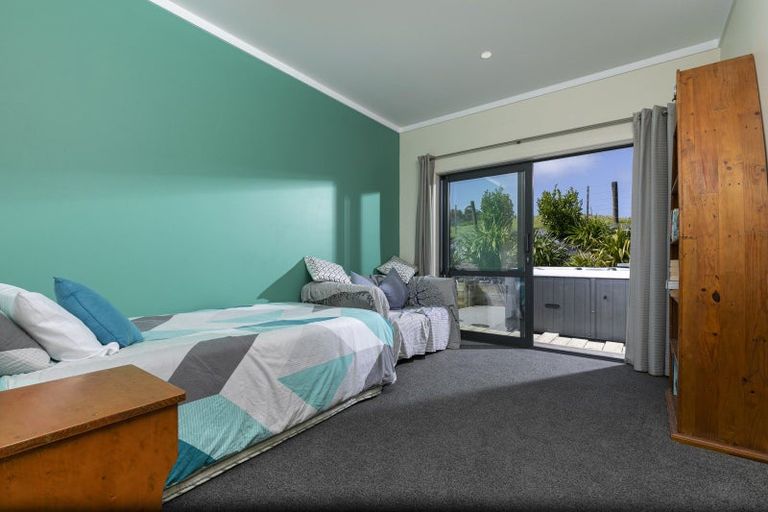 Photo of property in 123 Taiapa Valley Road, Muriwai, Waimauku, 0881