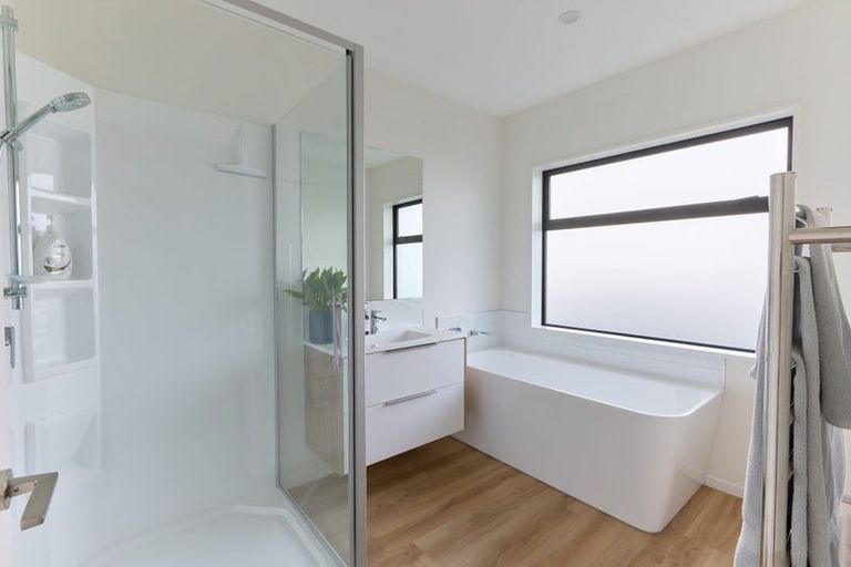 Photo of property in 21 Maurice James Way, Prebbleton, 7604