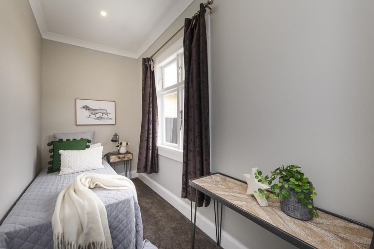 Photo of property in 40 Florence Avenue, Palmerston North, 4414