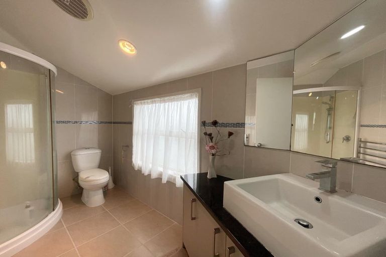 Photo of property in 1/3 Macleans Road, Bucklands Beach, Auckland, 2014