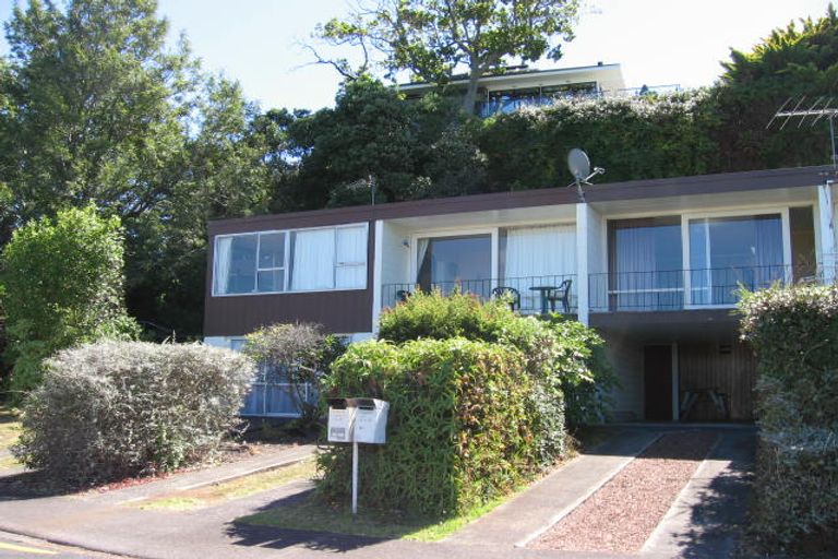 Photo of property in 1/34 Sylvan Avenue, Milford, Auckland, 0620