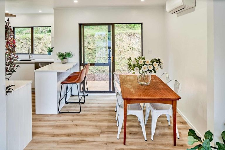 Photo of property in 63 Omapere Street, Whitby, Porirua, 5024