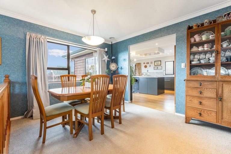 Photo of property in 7 The Top Gallant, Whitby, Porirua, 5024