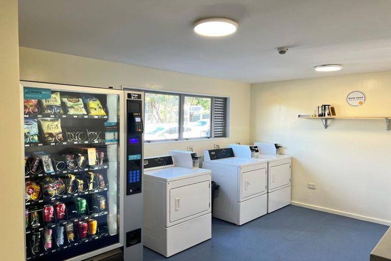 Photo of property in Basin Reserve Complex, 47/4 Sussex Street, Mount Cook, Wellington, 6021